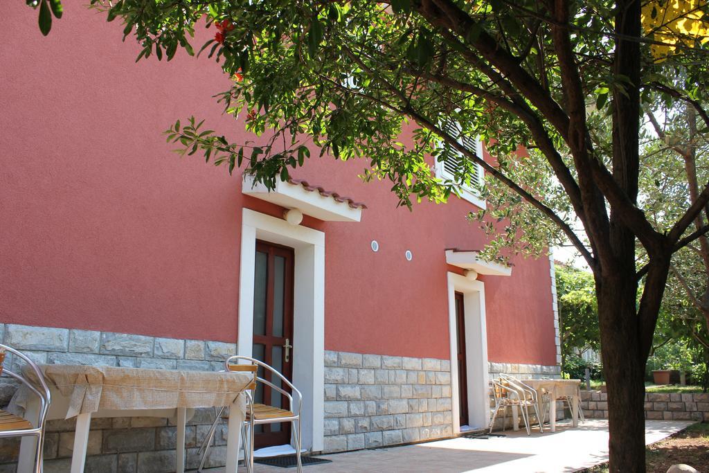 Apartments Toni Trogir Ruang foto